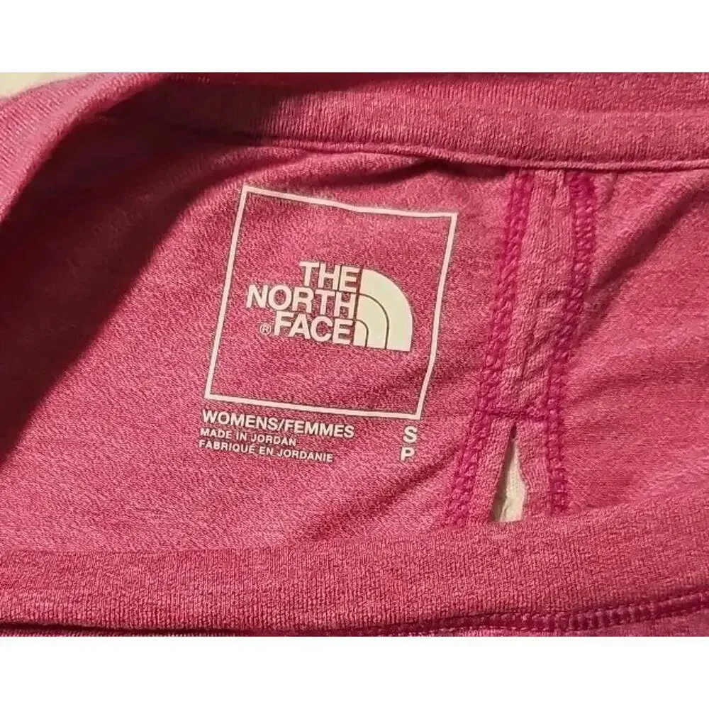 The North‎ Face Pink Crop Oversized Keyhole Back shirt Size Small - Picture 3 of 4